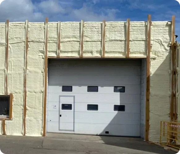 FACADE THERMAL INSULATION USING SPRAYED POLYURETHANE FOAM